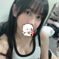 芙芙：163cm E奶，性感俏皮巨乳，甜音酥麻
