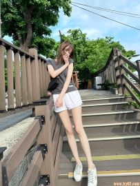 台中人氣推薦｜芊芊 168cm C奶 25歲 氣質反差系女孩