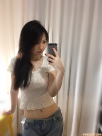 高雄推薦 笑笑 158cmC奶21歲 #花店妹 女友fu 乖乖的
