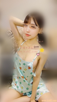 伊芳：158cm D杯，技巧服務一流，伸出援手幫幫她
